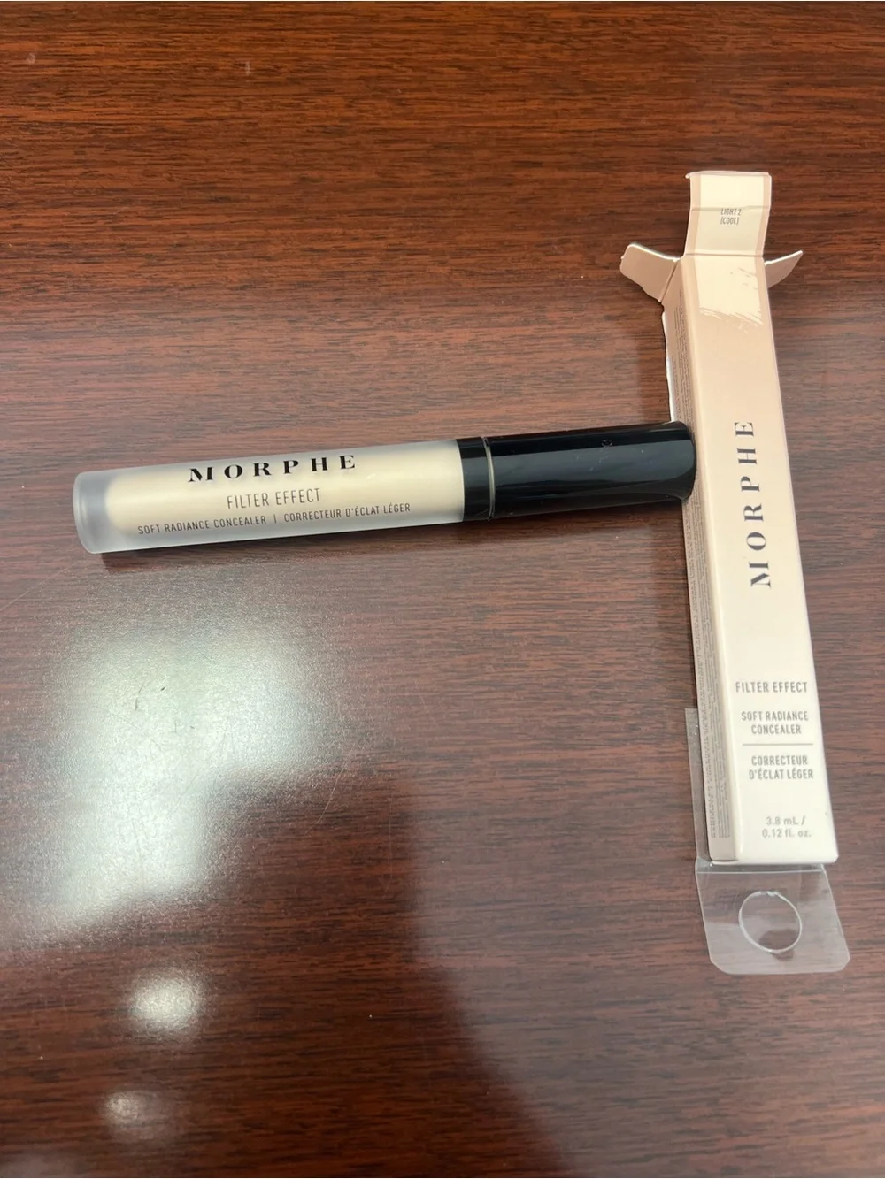 Morphe lightweight concealer